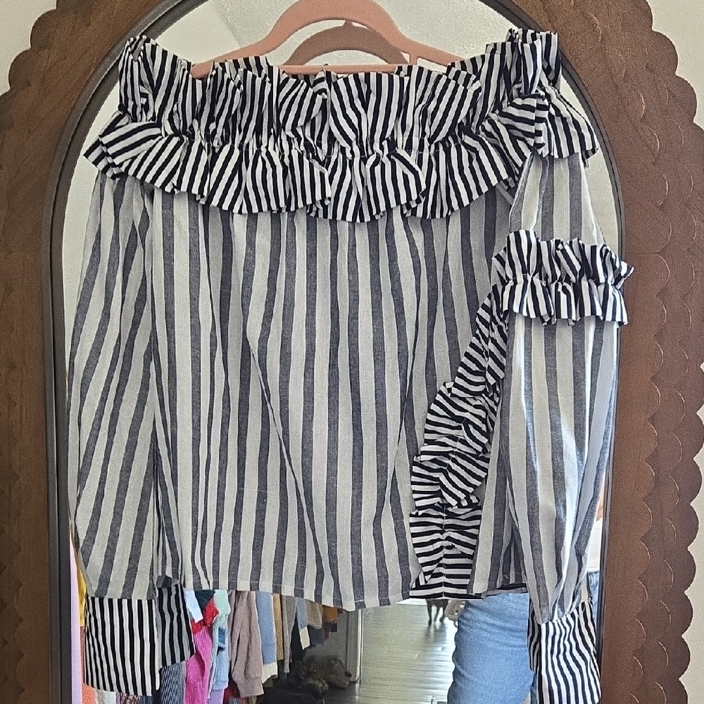 Off Shoulder Ruffle Blouse